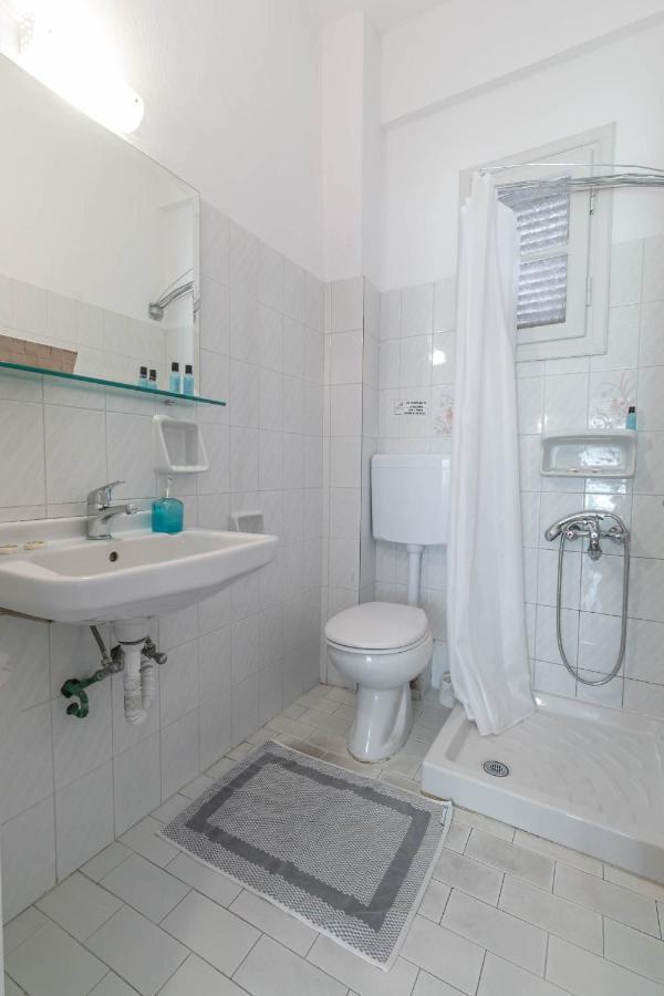 Porto Marina Aparthotel Guviá Kültér fotó