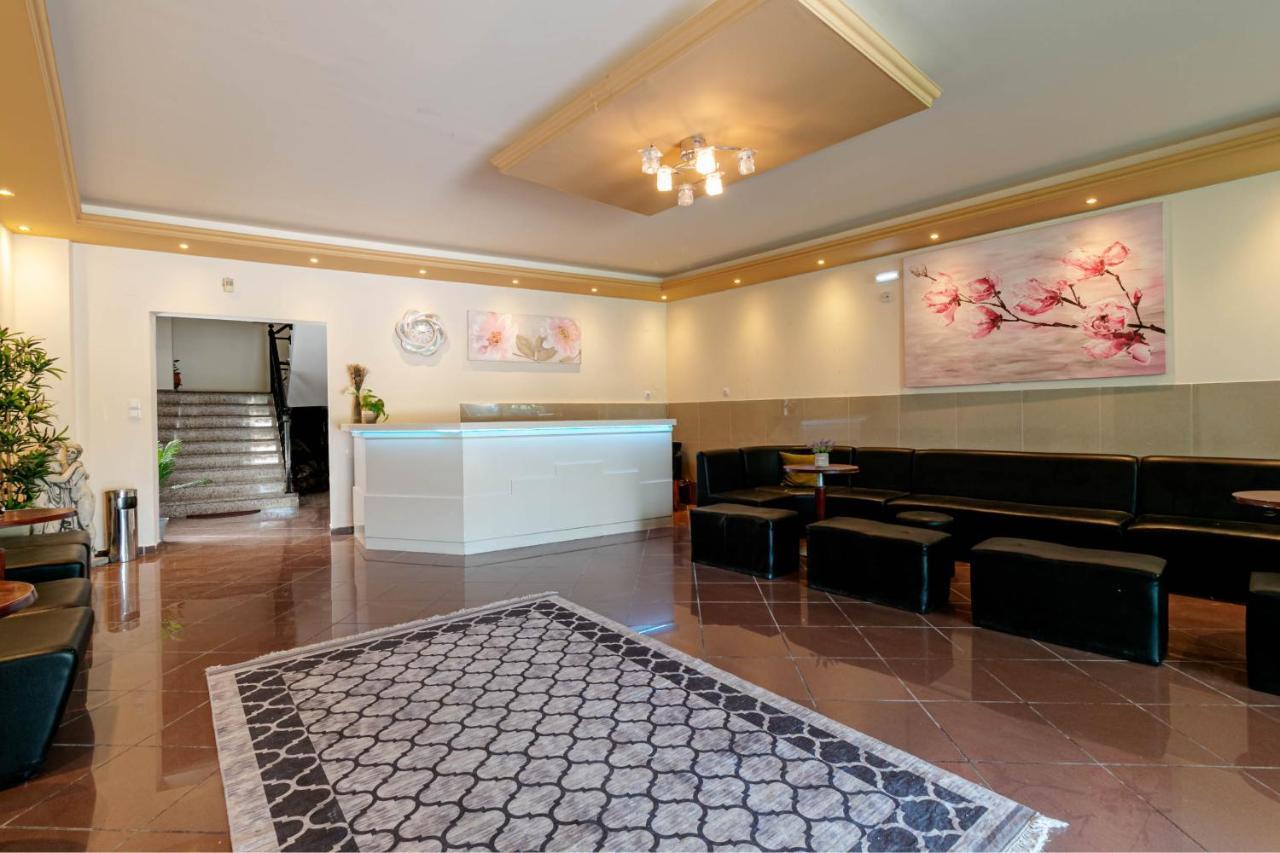 Porto Marina Aparthotel Guviá Kültér fotó